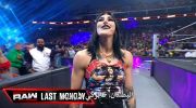 WWE Monday Night Raw 2025.12.22 مترجم