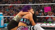 WWE Monday Night Raw 2025.12.22 مترجم