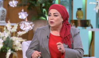 44 : د.نبيلة حسن