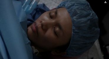 Grey's Anatomy الموسم السابع عشر Someone Saved My Life Tonight الاخيرة 17