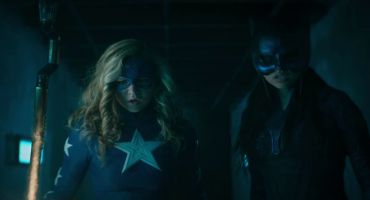 Stargirl الموسم الاول Stars & S.T.R.I.P.E. Part Two الاخيرة 13